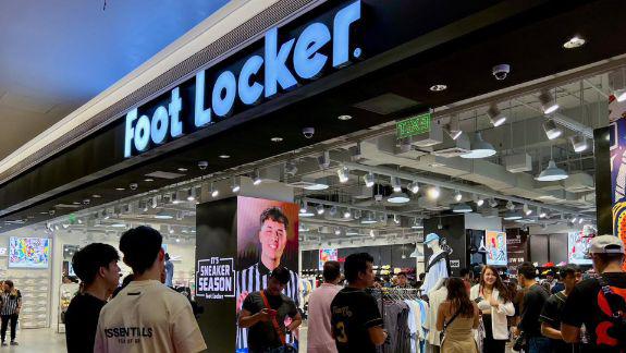 NOW OPEN: Foot Locker-358