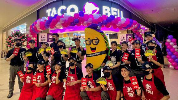 NOW OPEN: Taco Bell-369