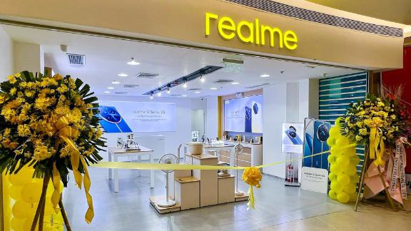 NOW OPEN: Realme-422
