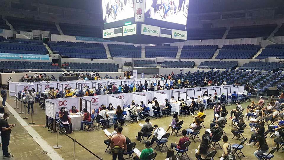 100,000 COVID-19 jabs distributed in Araneta City